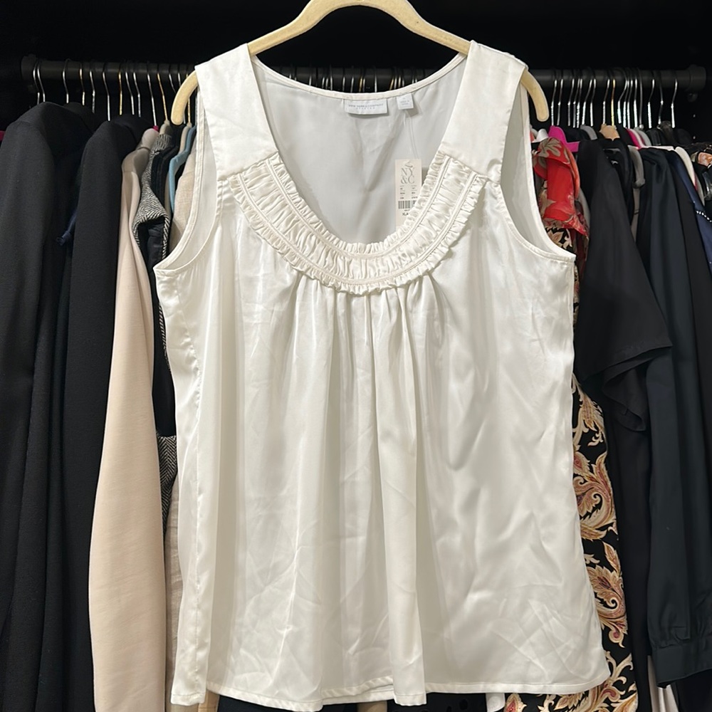 NY&Co Cream Top